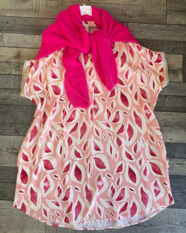 Tape Sleeve Patterned Dress - Terminal 1 Clothing